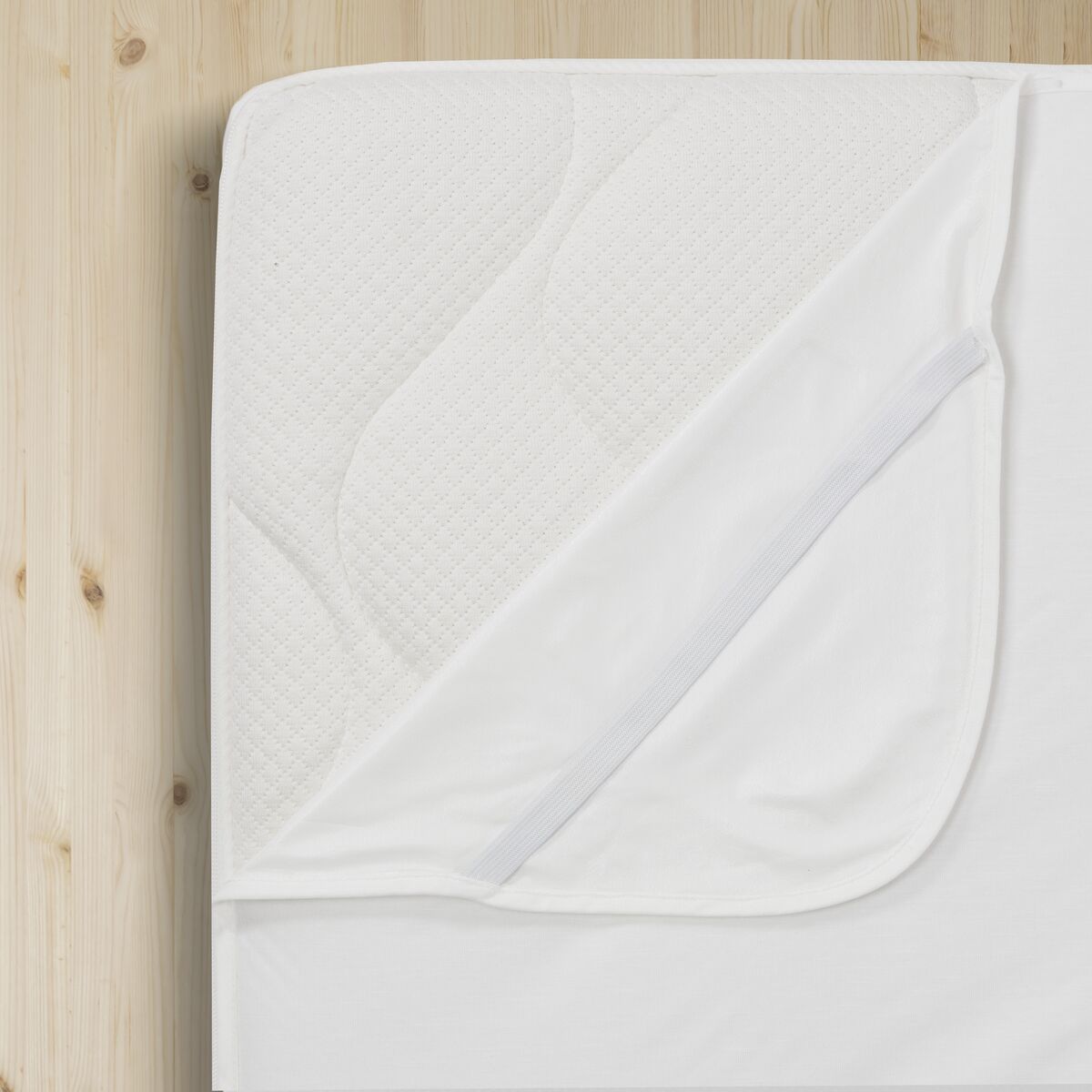 Familon Hotel Style Lux Light-petauspatjansuojus 180x200 cm